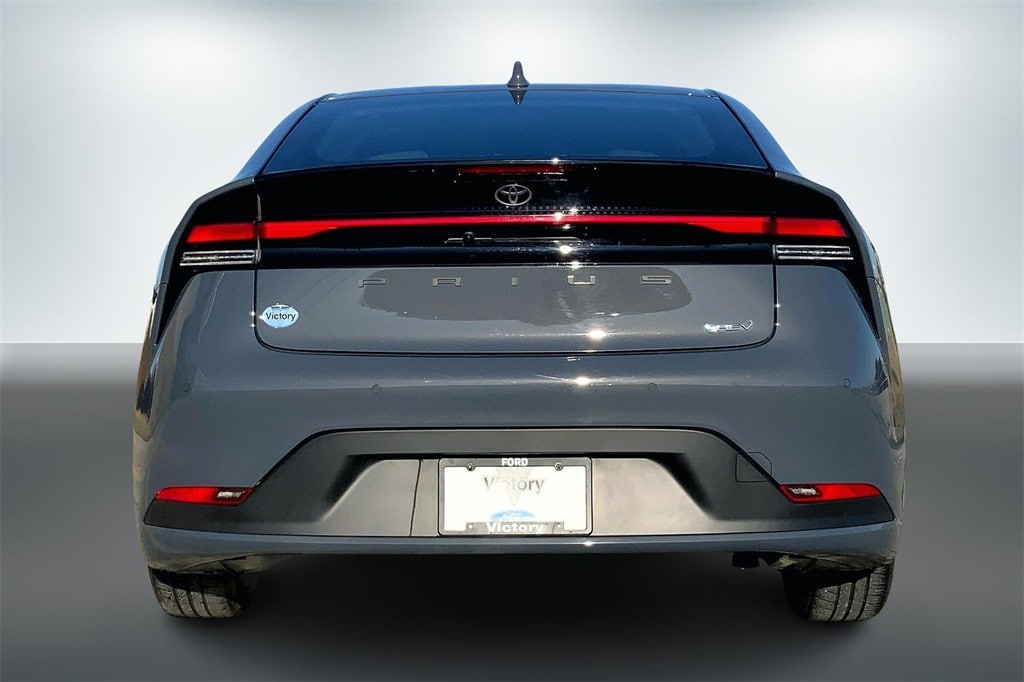 Used 2025 Toyota Prius LE Hatchback