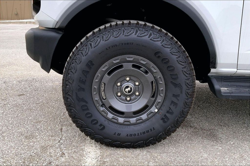 2025 Ford Bronco 4-Door Outer Banks - Photo 11