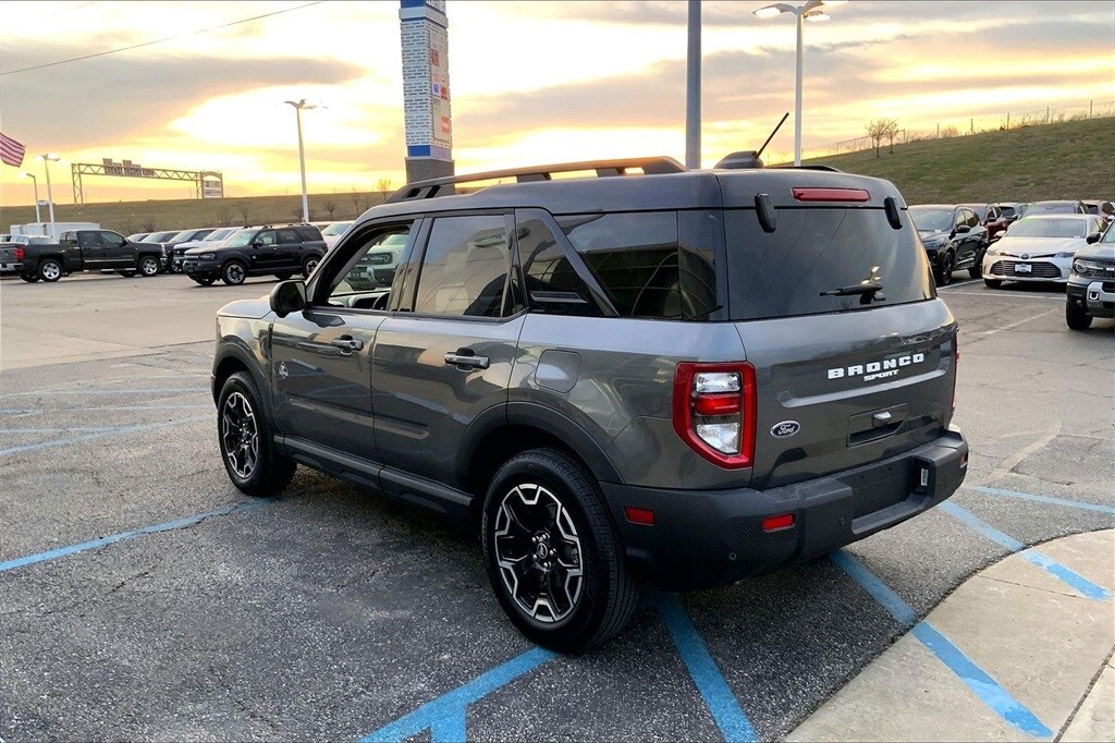 Used 2025 Ford Bronco Sport Outer Banks SUV