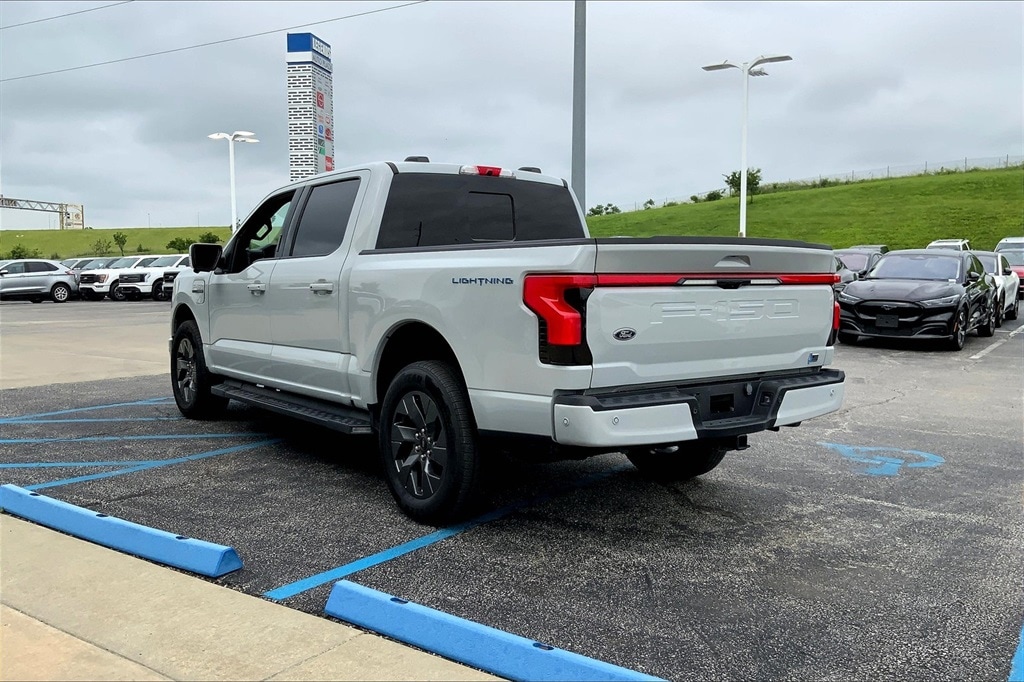 Used 2023 Ford F-150 Lightning Lariat with VIN 1FT6W1EV4PWG61038 for sale in Kansas City