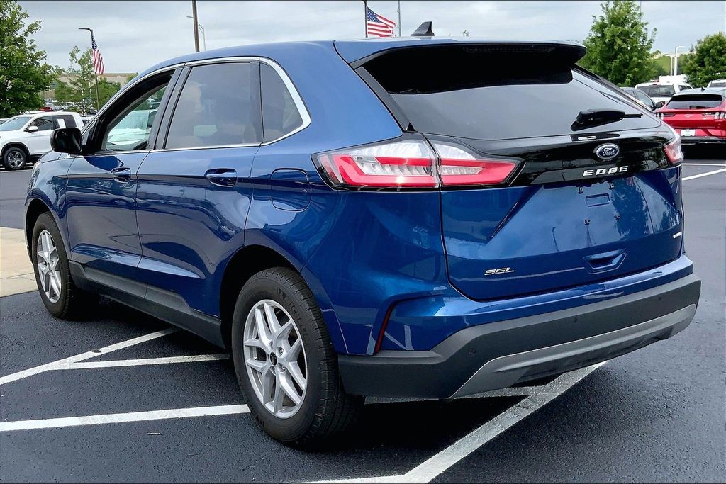 Used 2024 Ford Edge SEL with VIN 2FMPK4J98RBB12873 for sale in Kansas City