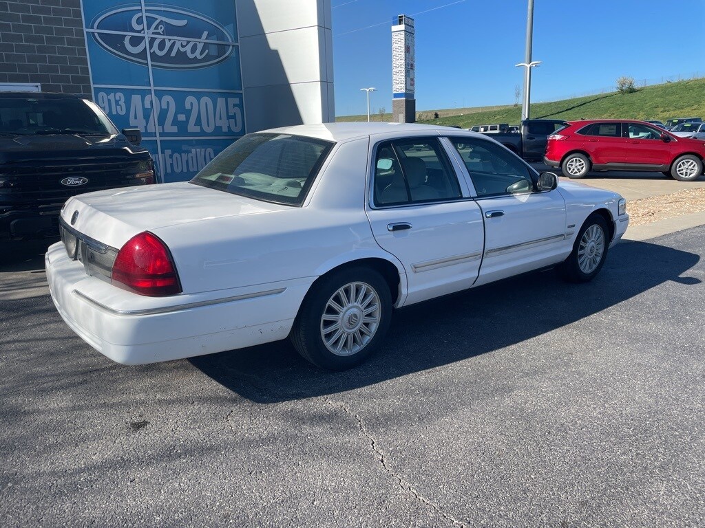 Used 2010 Mercury Grand Marquis LS with VIN 2MEBM7FV7AX614134 for sale in Kansas City, KS