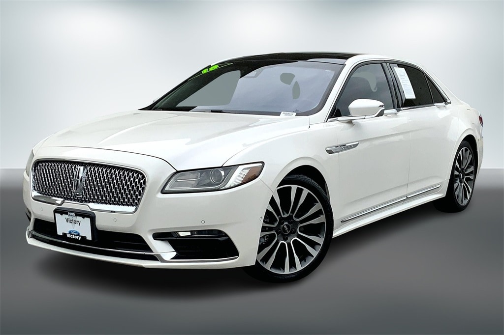 Used 2018 Lincoln Continental Reserve with VIN 1LN6L9RPXJ5609554 for sale in Kansas City
