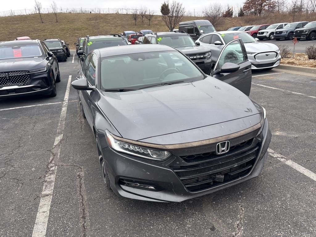 2020 Honda Accord Sport's photo