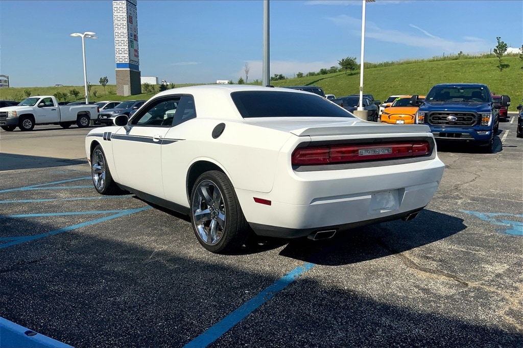 Used 2013 Dodge Challenger R/T with VIN 2C3CDYBT0DH535343 for sale in Kansas City