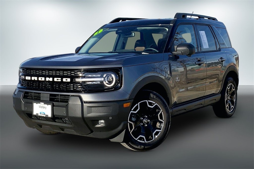 Used 2025 Ford Bronco Sport Outer Banks with VIN 3FMCR9CN5SRE46349 for sale in Kansas City
