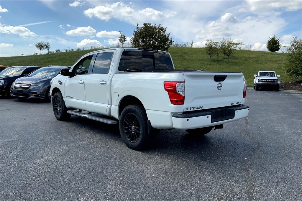 Used 2017 Nissan Titan SL with VIN 1N6AA1E53HN520037 for sale in Kansas City