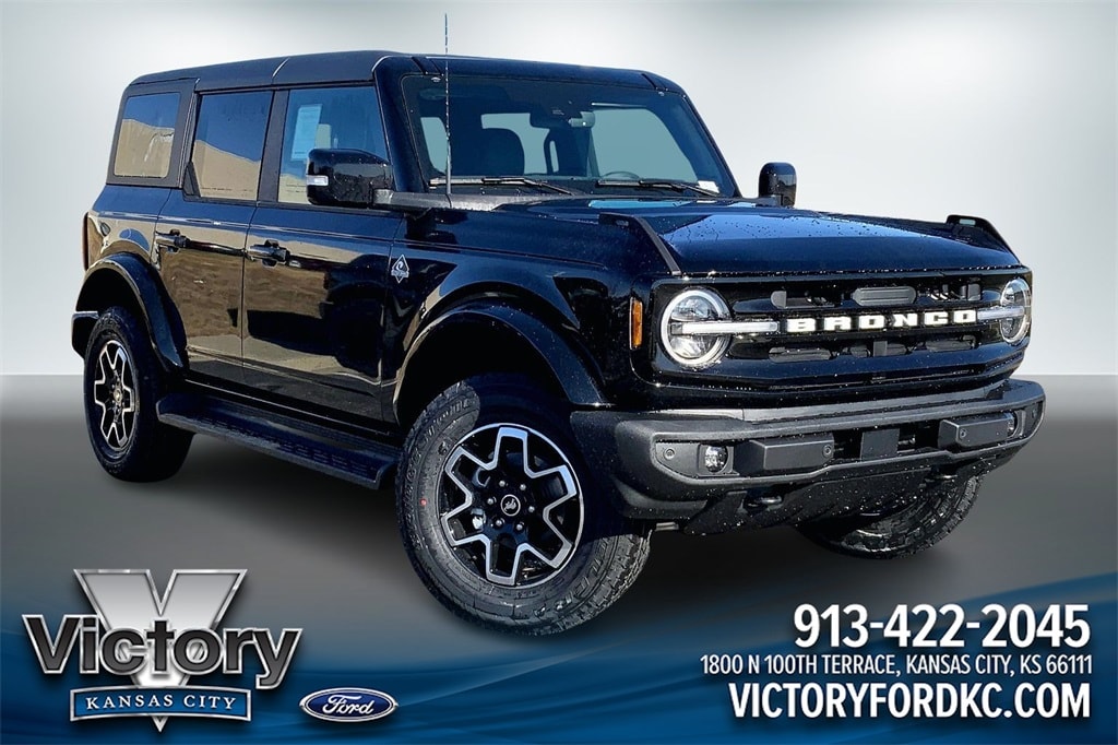 New 2025 Ford Bronco Outer Banks SUV