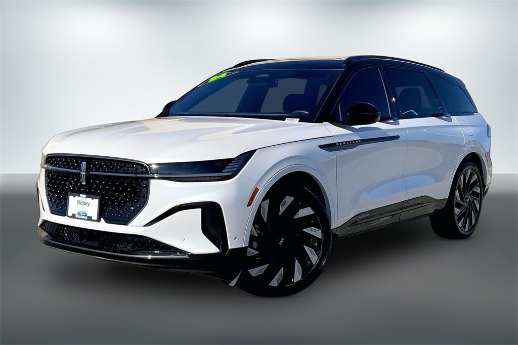 Used 2024 Lincoln Nautilus Reserve SUV