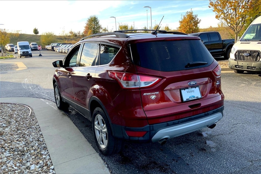 Used 2016 Ford Escape SE with VIN 1FMCU9GXXGUC53897 for sale in Kansas City