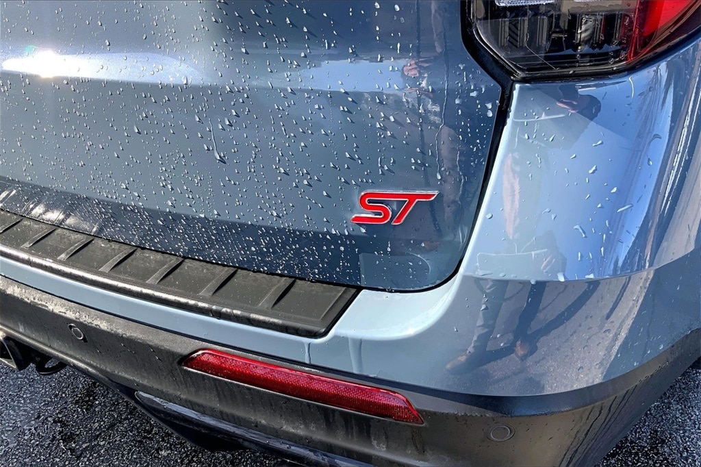 Used 2025 Ford Explorer ST SUV