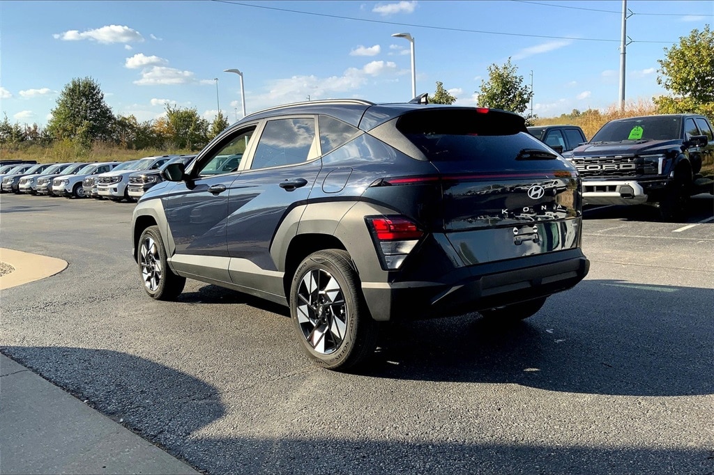 Used 2025 Hyundai Kona SEL with VIN KM8HBCAB3SU258793 for sale in Kansas City
