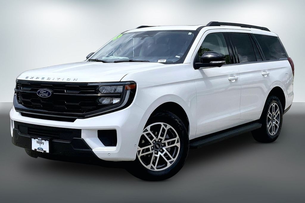 Used 2025 Ford Expedition Active SUV