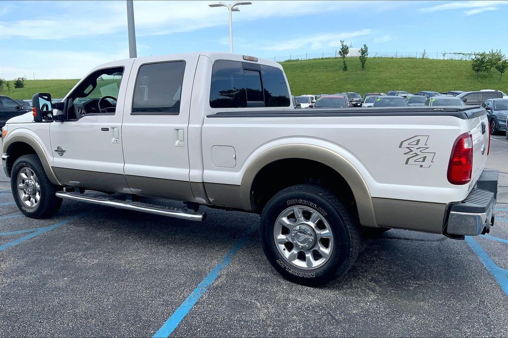 Used 2011 Ford F-250 Super Duty Lariat with VIN 1FT7W2BTXBEC85747 for sale in Kansas City