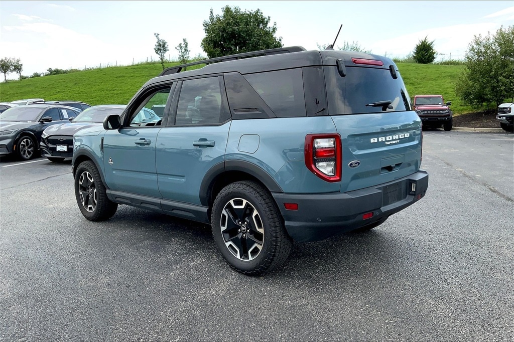 Used 2021 Ford Bronco Sport Outer Banks with VIN 3FMCR9C64MRB04516 for sale in Kansas City