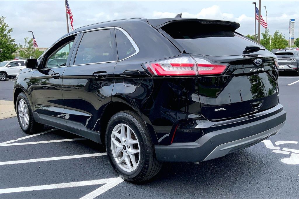 Used 2024 Ford Edge SEL with VIN 2FMPK4J90RBB16044 for sale in Kansas City