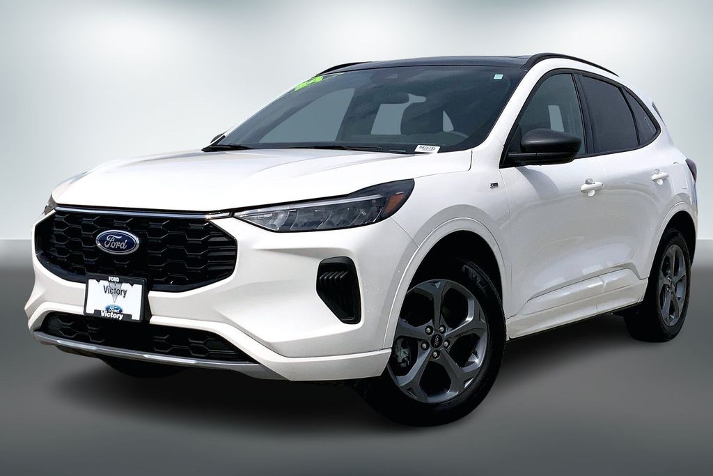 Used 2024 Ford Escape ST-Line with VIN 1FMCU9MN2RUB35235 for sale in Kansas City