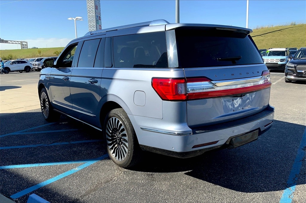Used 2020 Lincoln Navigator Black Label L with VIN 5LMJJ3TT3LEL21264 for sale in Kansas City