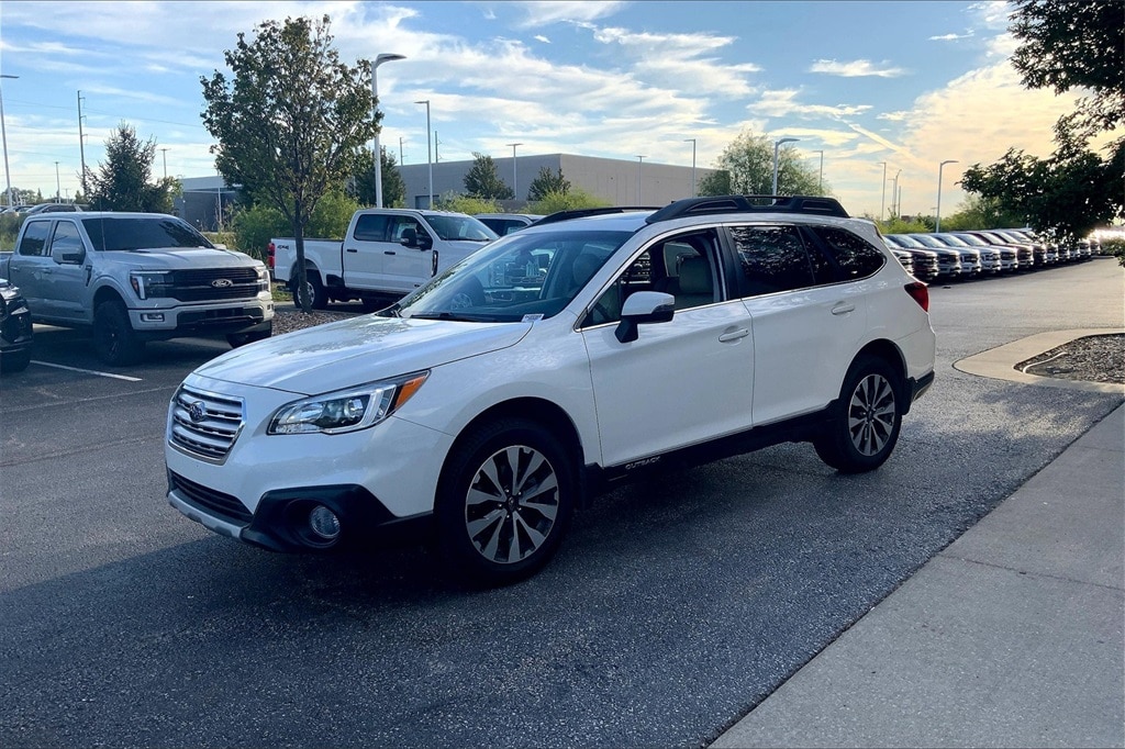 Used 2017 Subaru Outback Limited with VIN 4S4BSANCXH3395936 for sale in Kansas City