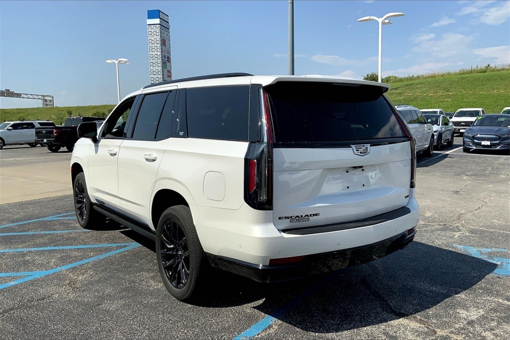 Used 2023 Cadillac Escalade Sport Platinum with VIN 1GYS4GKL9PR310354 for sale in Kansas City