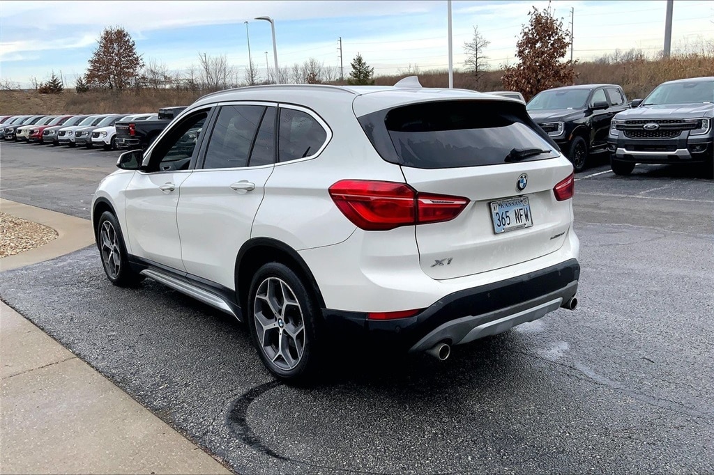 Used 2019 BMW X1 28i with VIN WBXHU7C57K5L09836 for sale in Kansas City