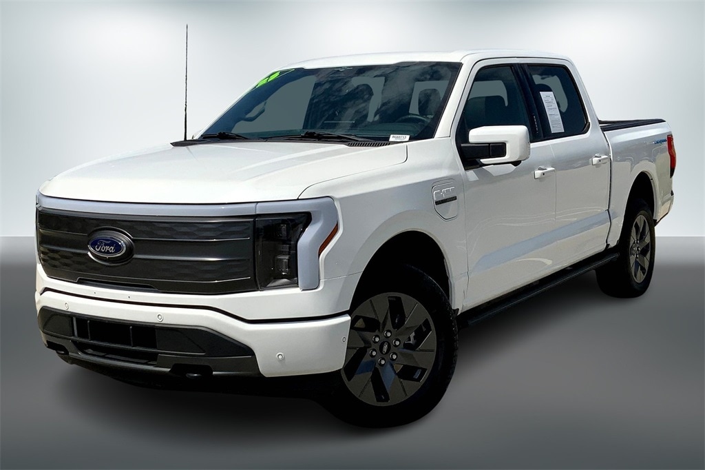 Used 2023 Ford F-150 Lightning Lariat with VIN 1FTVW1EV6PWG60713 for sale in Kansas City