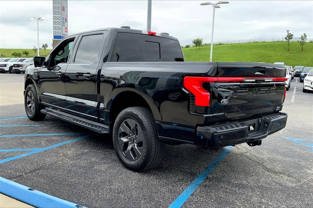 Used 2023 Ford F-150 Lightning Lariat with VIN 1FT6W1EV6PWG58075 for sale in Kansas City