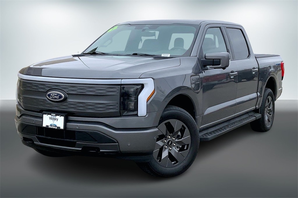 Used 2022 Ford F-150 Lightning Lariat with VIN 1FT6W1EV7NWG04183 for sale in Kansas City