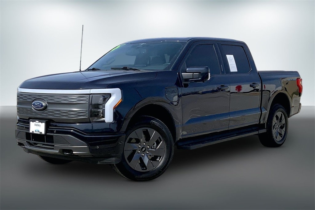 Used 2023 Ford F-150 Lightning Lariat with VIN 1FT6W1EV2PWG12114 for sale in Kansas City