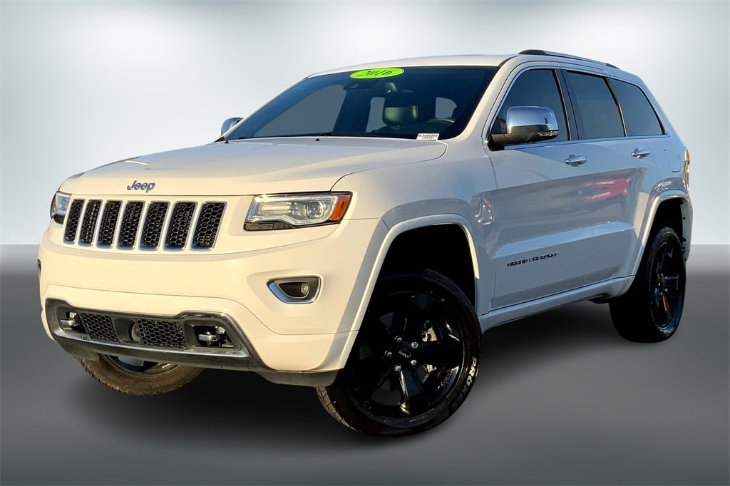 Used 2016 Jeep Grand Cherokee Overland with VIN 1C4RJFCTXGC450230 for sale in Kansas City