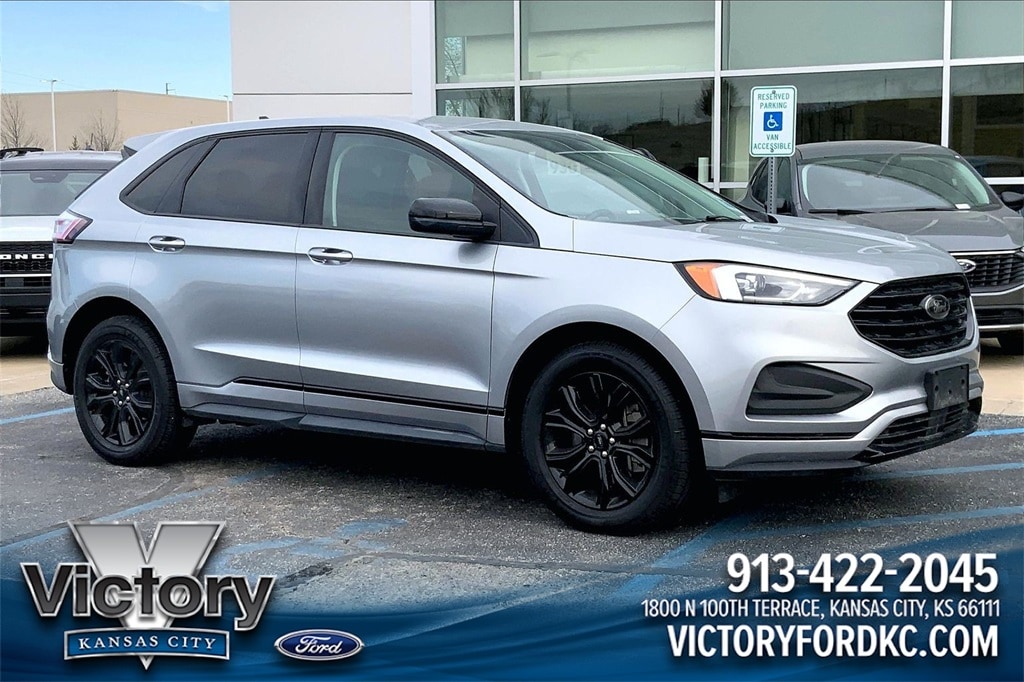 2022 Ford Edge SE