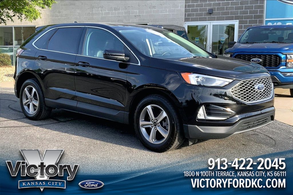 2023 Ford Edge SEL AWD's photo