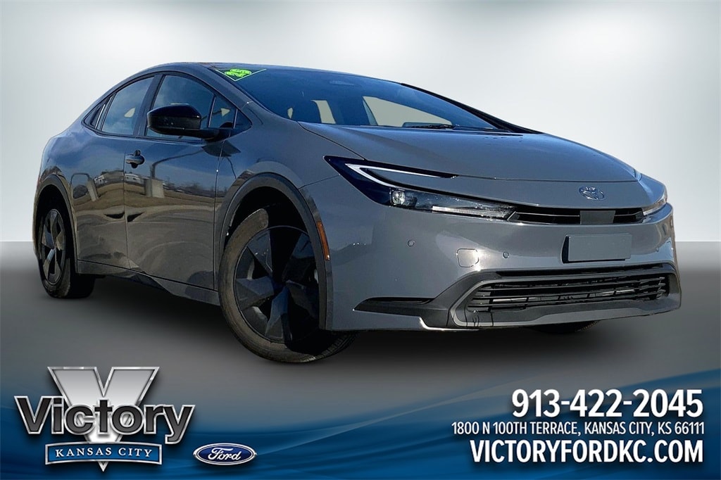 Used 2025 Toyota Prius LE Hatchback