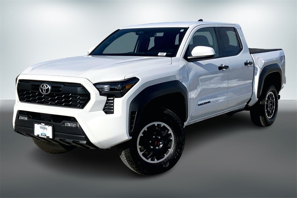 Used 2025 Toyota Tacoma TRD Off Road with VIN 3TYLB5JN9ST080207 for sale in Kansas City