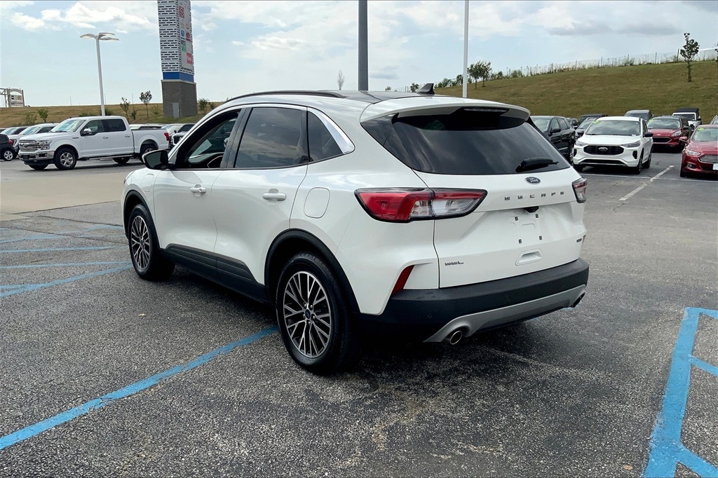 Used 2021 Ford Escape SEL with VIN 1FMCU0KZ0MUB14359 for sale in Kansas City