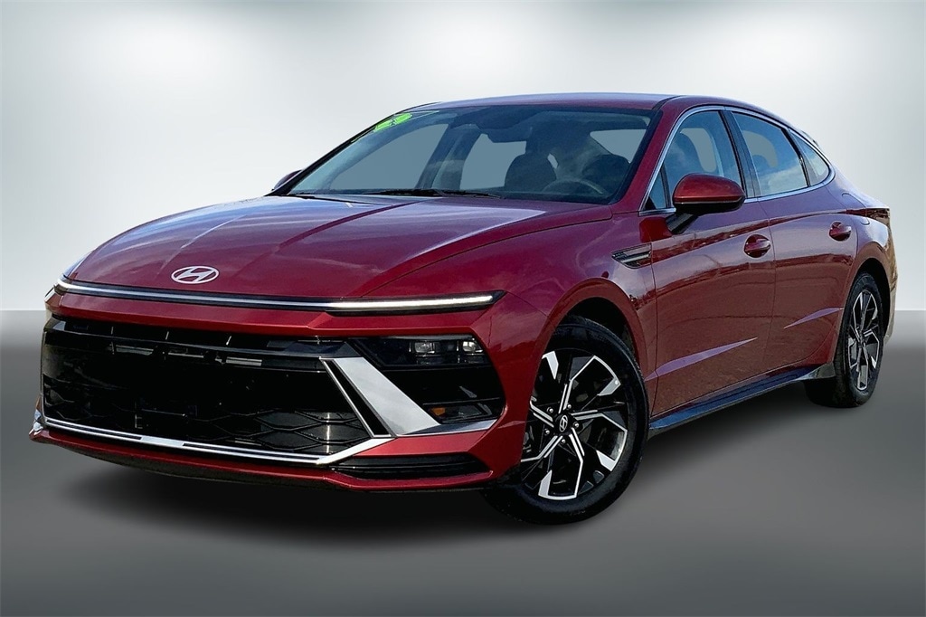 Used 2025 Hyundai Sonata SEL with VIN KMHL64JA0SA480169 for sale in Kansas City