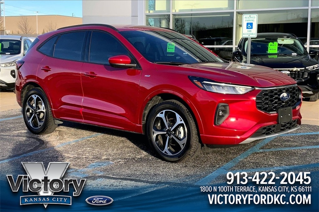 2024 Ford Escape ST-Line Select's photo