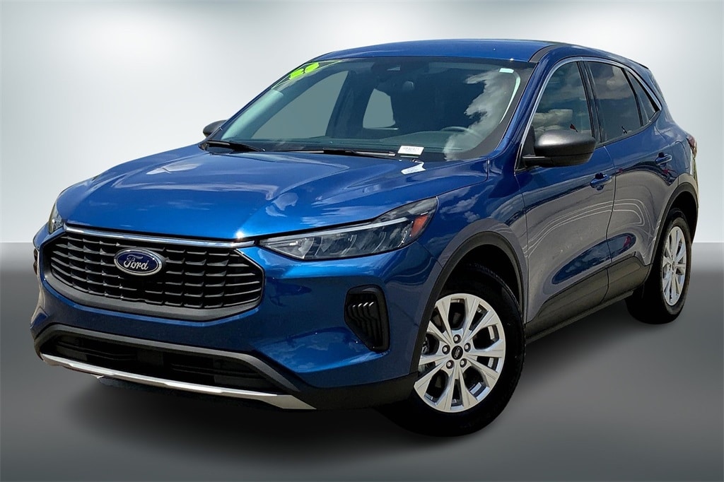 Used 2023 Ford Escape Active with VIN 1FMCU0GN7PUB40421 for sale in Kansas City, KS