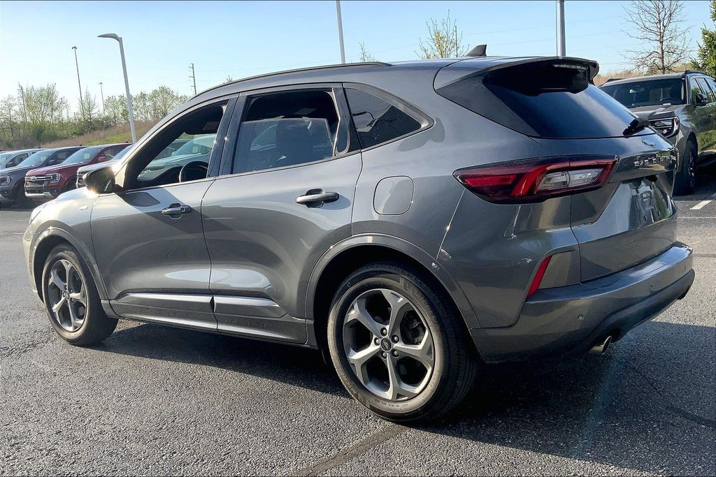Used 2023 Ford Escape ST-Line with VIN 1FMCU0MN3PUA96082 for sale in Kansas City
