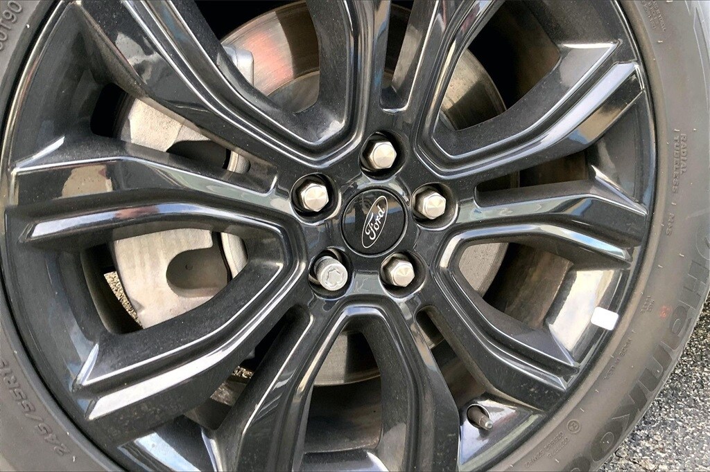 Used 2024 Ford Edge SE SUV