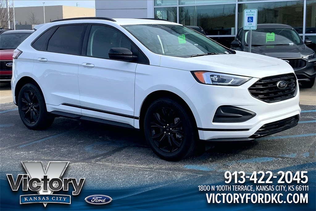 2022 Ford Edge SE