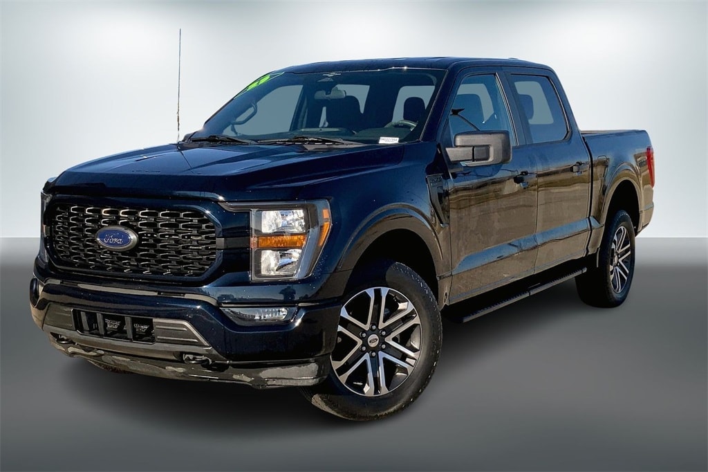 Used 2023 Ford F-150 XL with VIN 1FTEW1EP3PKD44940 for sale in Kansas City