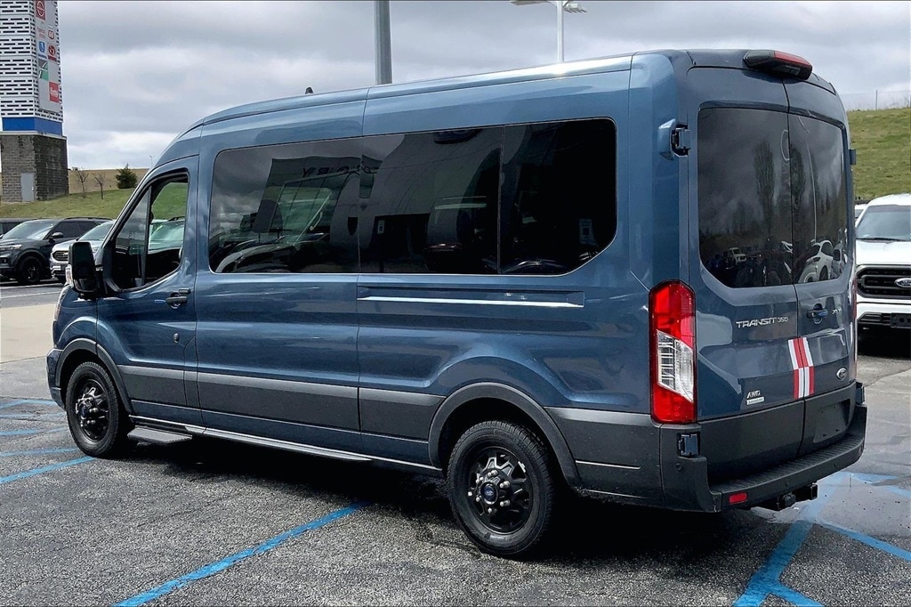 Used 2025 Ford Transit Passenger Van XLT with VIN 1FBAX9CG4SKA92061 for sale in Kansas City