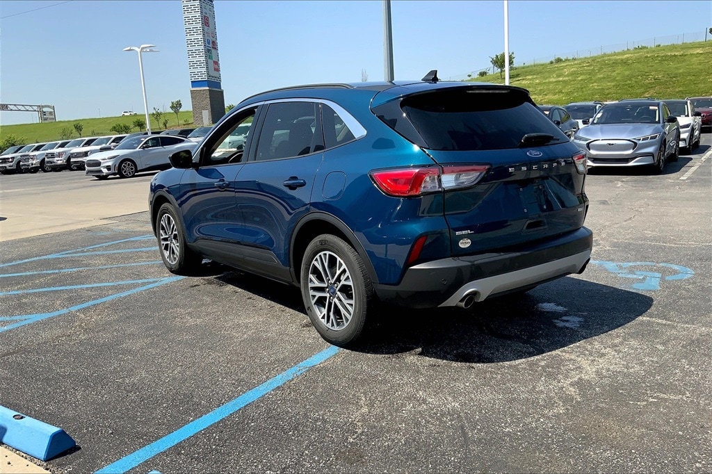Used 2020 Ford Escape SEL with VIN 1FMCU9H69LUC43099 for sale in Kansas City