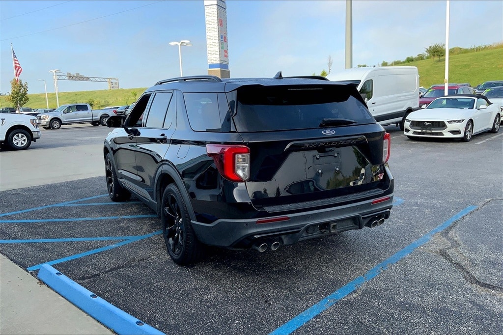 Used 2020 Ford Explorer ST with VIN 1FM5K8GCXLGA17586 for sale in Kansas City