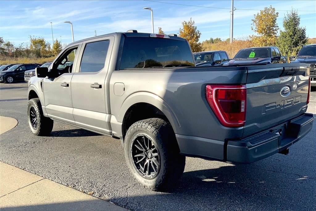 Used 2021 Ford F-150 XL with VIN 1FTEW1EP3MKE75149 for sale in Kansas City