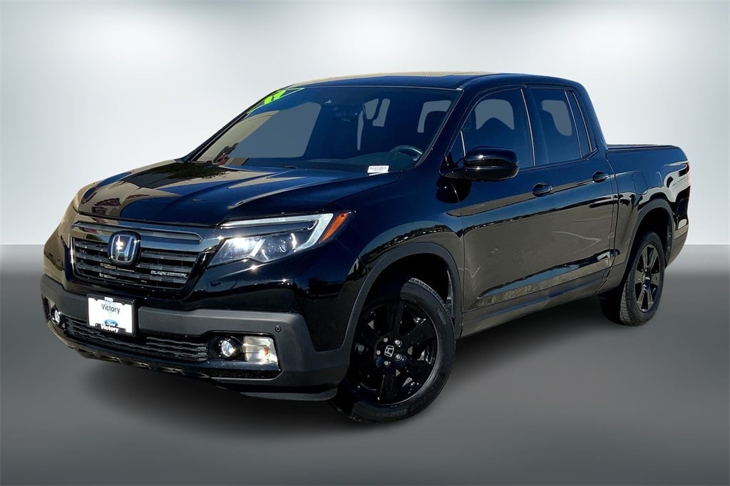 Used 2017 Honda Ridgeline Black Edition with VIN 5FPYK3F84HB023619 for sale in Kansas City