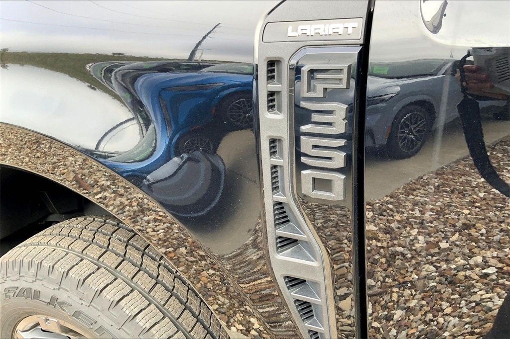 Used 2023 Ford F-350SD Lariat Truck