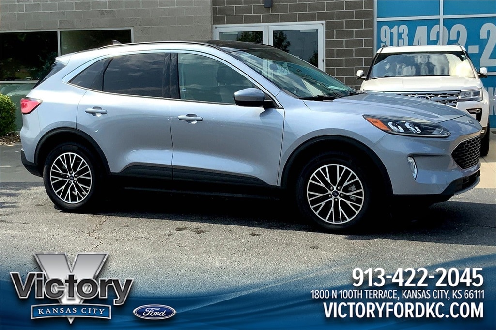 Used 2022 Ford Escape SEL with VIN 1FMCU0KZ6NUA29379 for sale in Kansas City