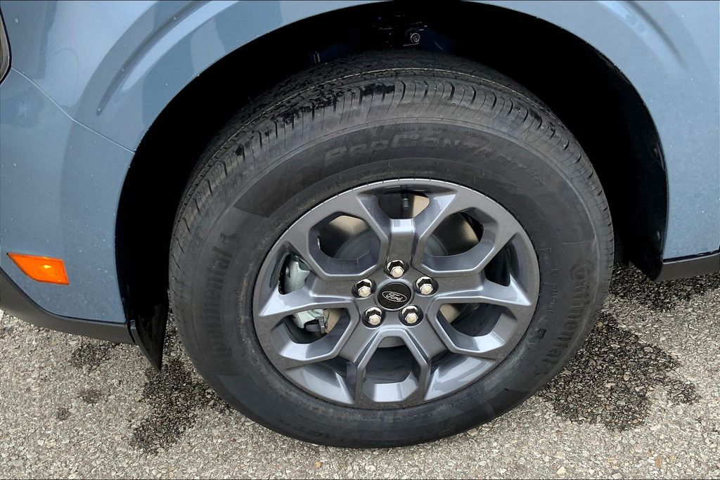 2025 Ford Maverick XLT - Photo 12